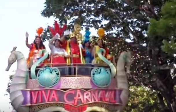 Carnival train