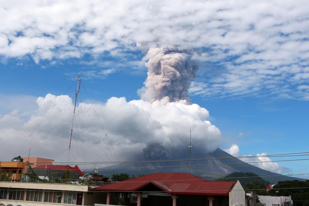 The Weekend Leader - Alert level raised for volcano near Manila