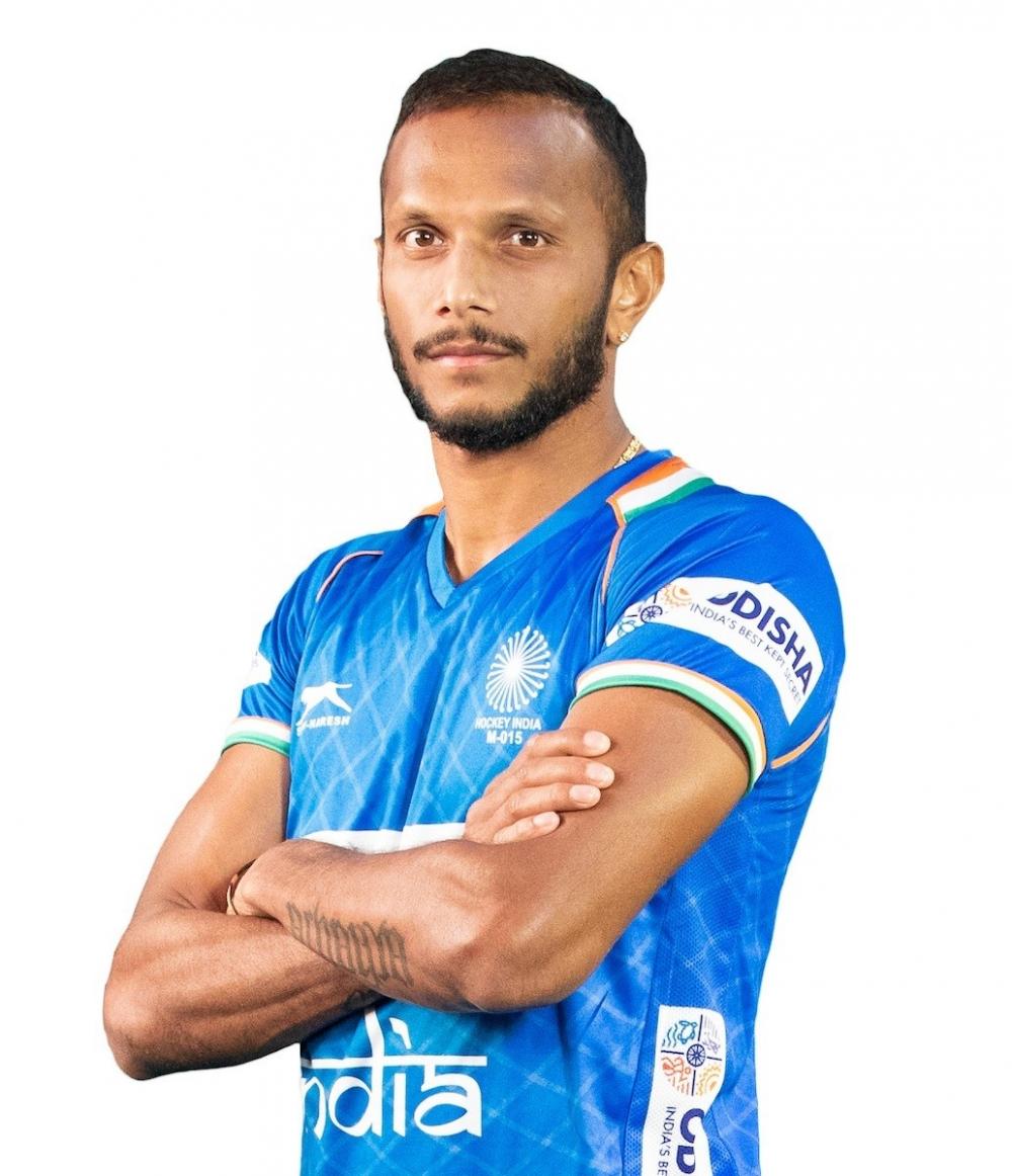 The Weekend Leader - Veteran striker SV Sunil retires from international hockey