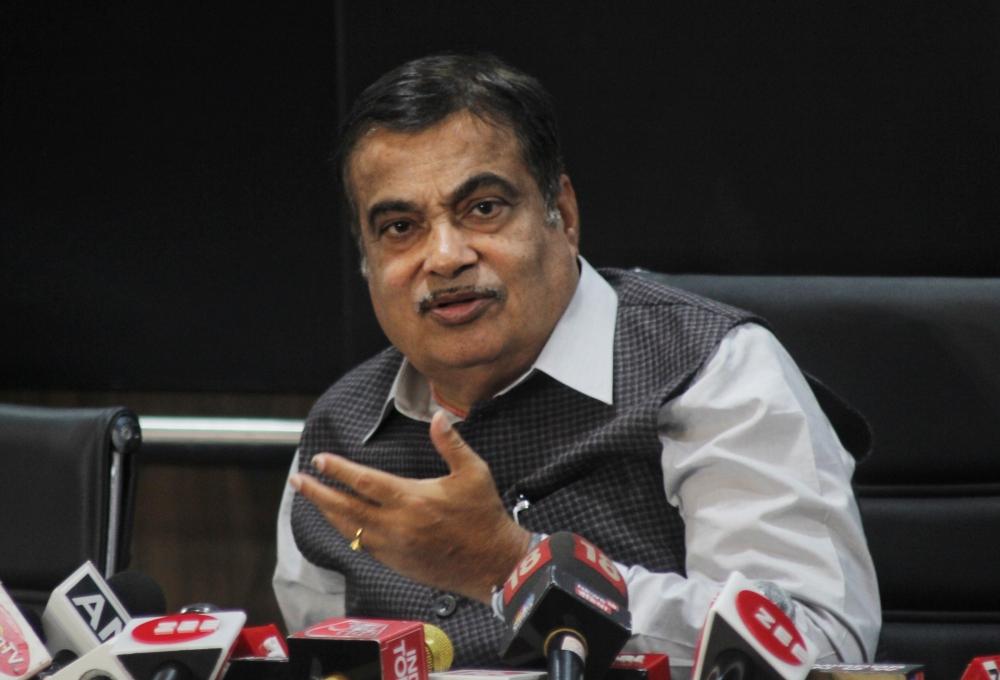 The Weekend Leader - Evolve public transport plan based on electric mode: Gadkari to Goa CM