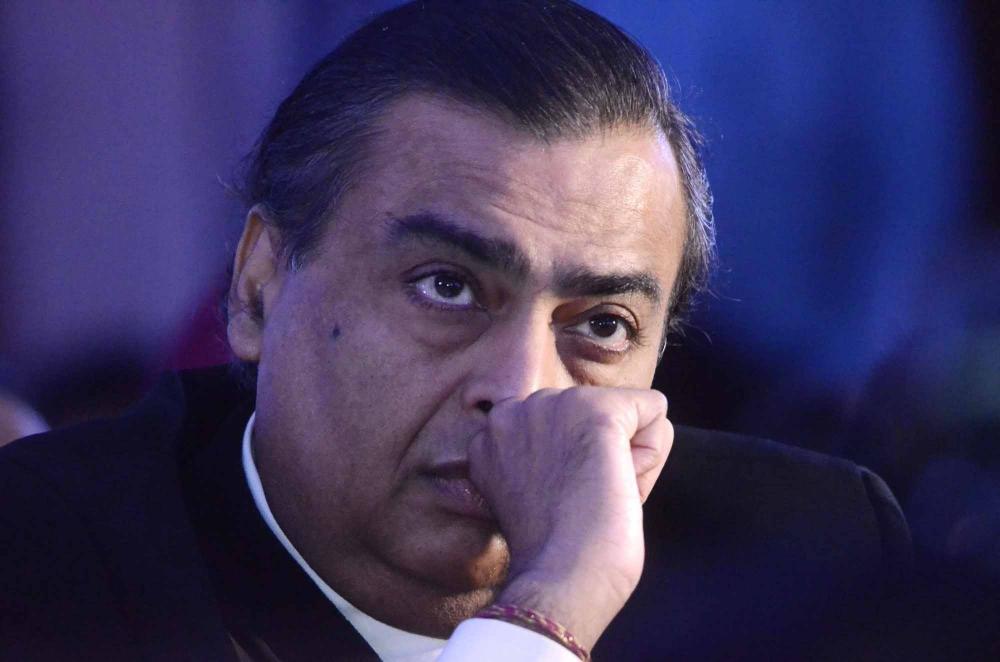 The Weekend Leader - SEBI imposes fine on Mukesh Ambani, RIL for 'manipulative trading'