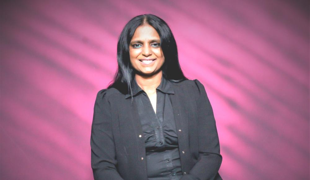 The Weekend Leader - Kanmani Dhanasekar | Founder, Indo Canada Student Services Inc, Toronto