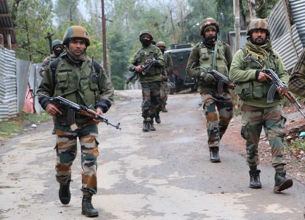 The Weekend Leader - Security forces arrest militant operator during Poonch operation