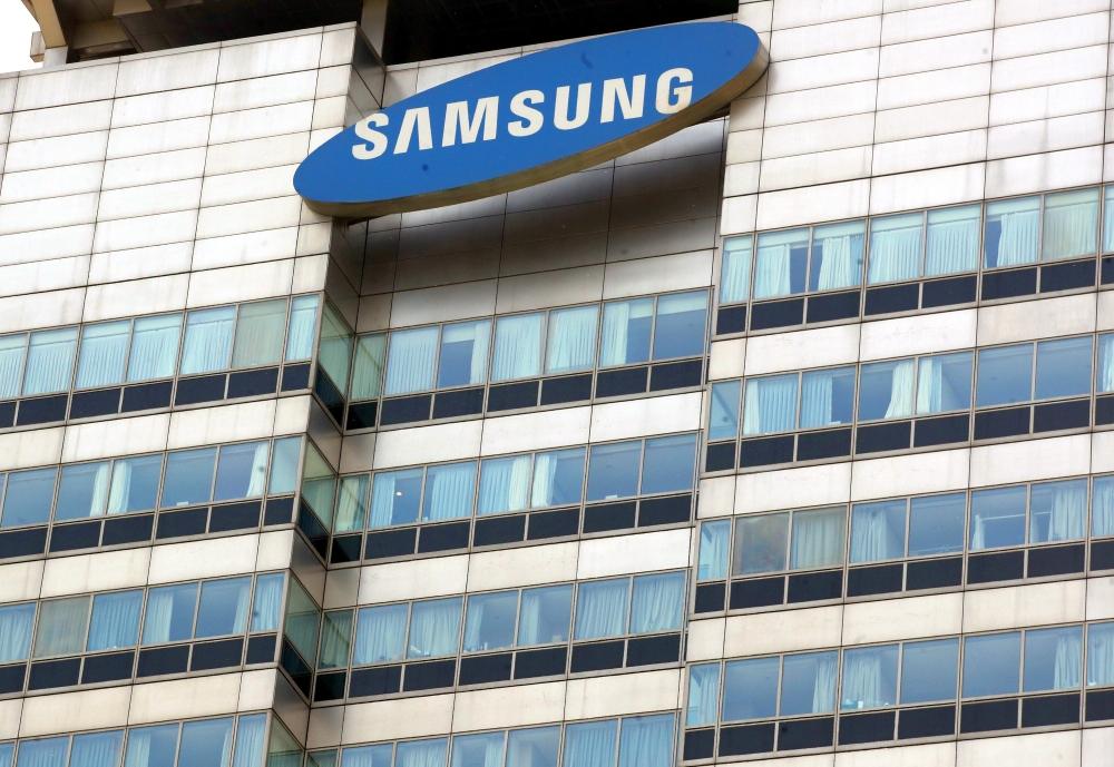 The Weekend Leader - Samsung tops global smartphone production in Q3: Report