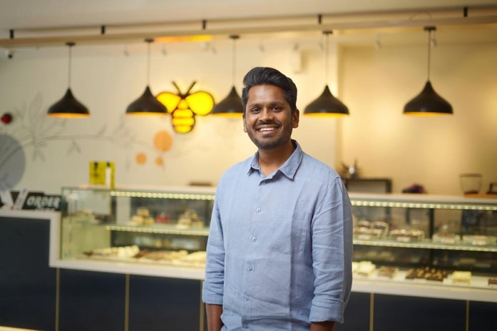 The Weekend Leader - Sandeep Jangala Builds Yummy Bee, a Guilt-Free Food Brand Valued at Rs 100 Crore in Under 3 Years