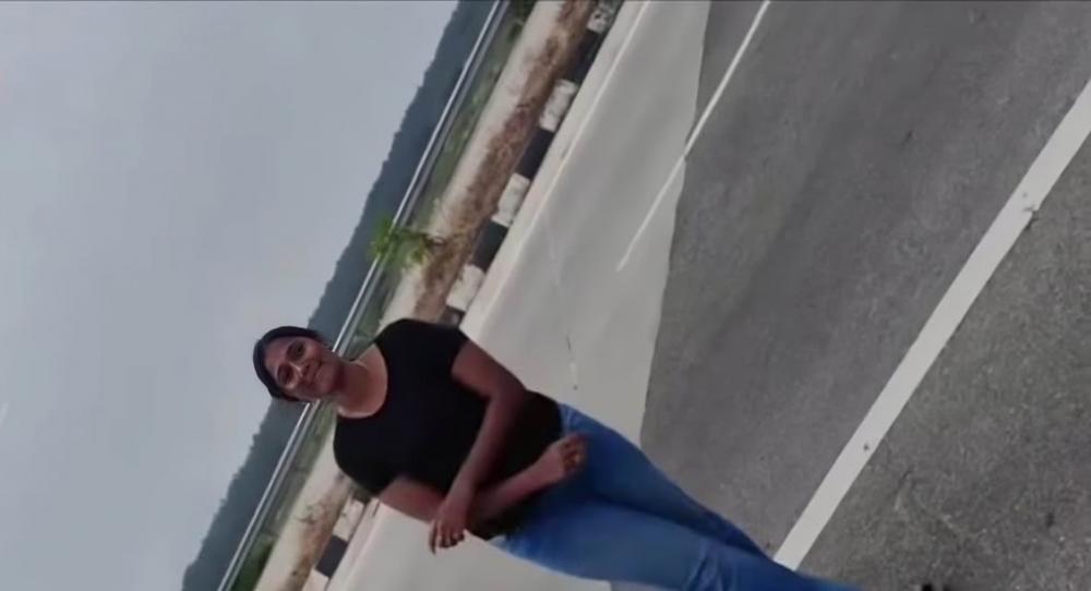 The Weekend Leader - Viral Train Dance Lands Tamil Nadu Woman in Hot Water