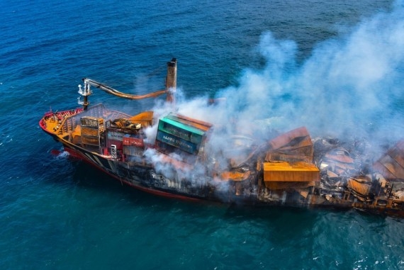 The Weekend Leader - Debris of sunk cargo vessel caused marine disaster in Sri Lanka: Indian Navy