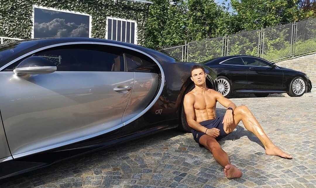 The Weekend Leader - Ronaldo adds limited-edition Bugatti Centodieci to his collection