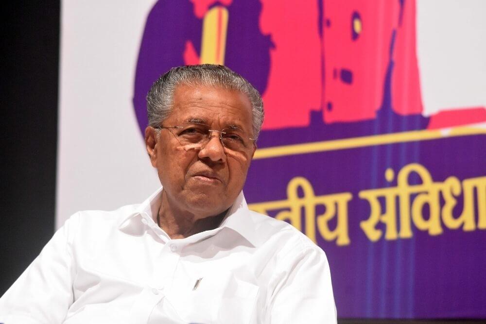 The Weekend Leader - Kerala CM Vijayan flashes iPad to counter allegation of forged signature