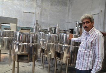 The Weekend Leader - Dharamveer Kamboj | Innovator | Food Processing Machine