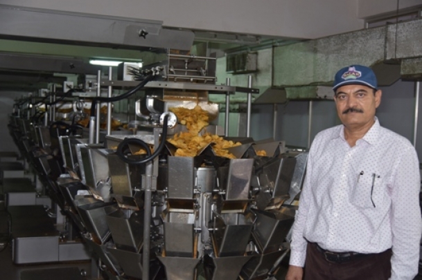 Chandubhai Virani, who started making potato wafers and bacome a 1800 crore group