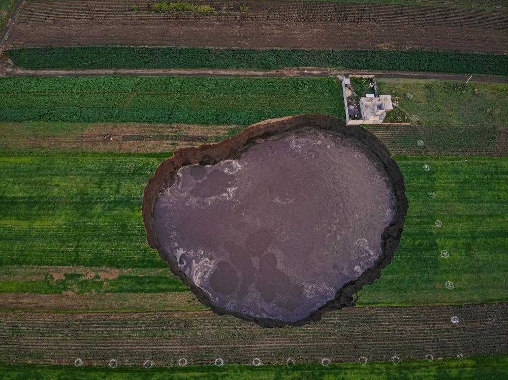 The Weekend Leader - Huge mystery sinkhole in Mexico growing