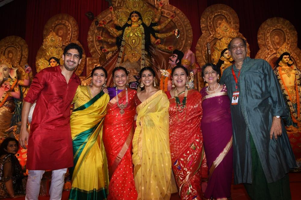 The Weekend Leader - Durga Puja by Bollywood's Mukherjee family to go virtual this year too