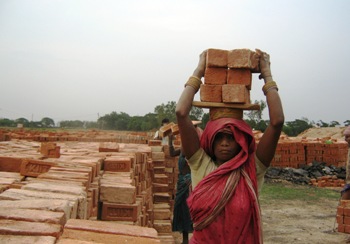 The Weekend Leader - ‘Condition of Odisha’s migrant workers no better than bonded labourers’   | Causes | Bhubaneswar