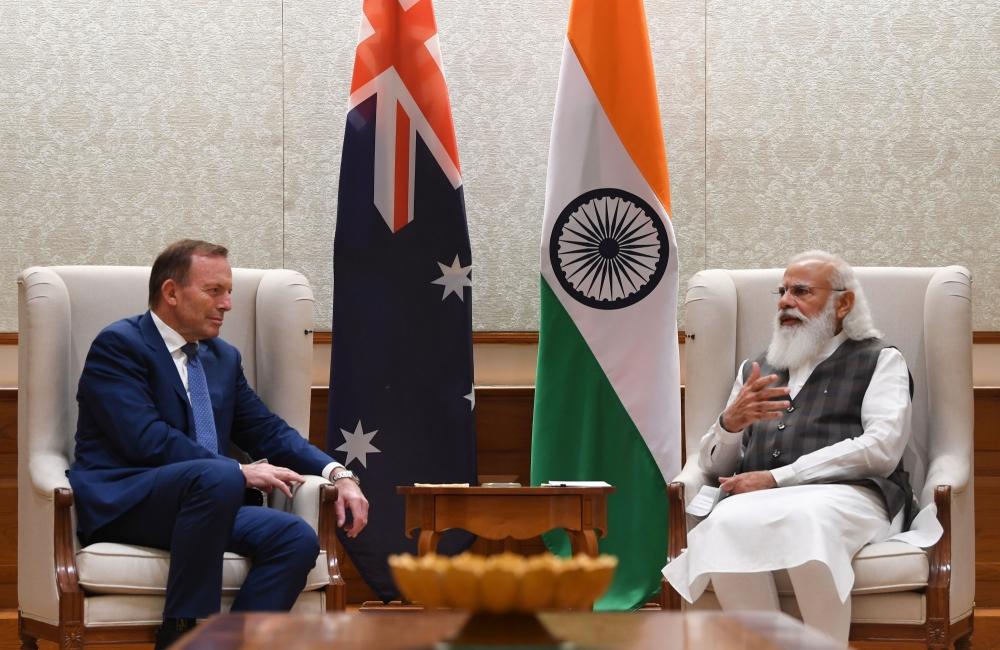 The Weekend Leader - PM Modi, former Australian counterpart Abbott discuss trade