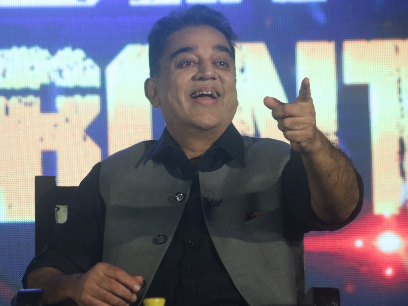 Kamal condemns disconnection of power supply to mill workers' homes