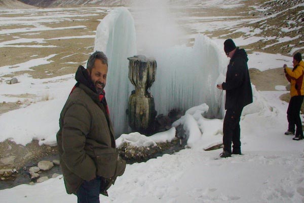 The Weekend Leader - Amazing story of hydro-geologist Ritesh Arya, founder of Arya Driller