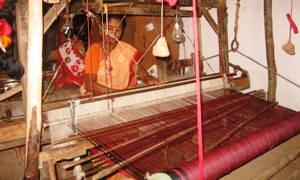 The Weekend Leader - Story of C Sekhar, Banana sarees weaver and president, Anakaputhur Jute Weavers Association 