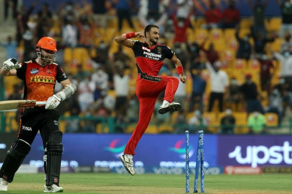 The Weekend Leader - IPL 2021: Patel leads the charge for Bangalore as Hyderabad restricted to 141/7