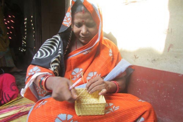 The Weekend Leader - Through SHGs, women overcame nature’s fury by making use of their traditional skills | Culture | Jagatsinghpur 