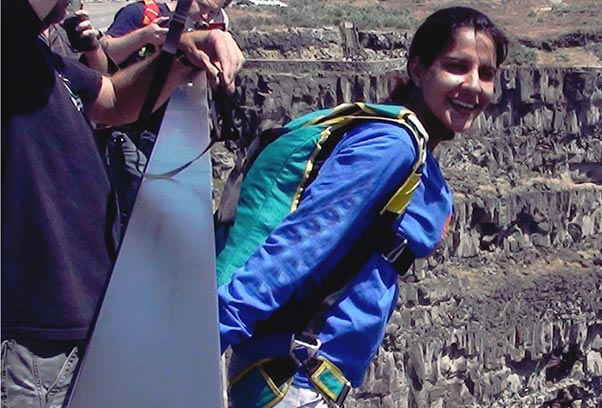 The Weekend Leader - Story of Archana Sardana, India's first civilian BASE jumper