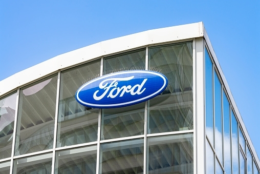 The Weekend Leader - Ford may let car owners rev engines from a phone or key fob