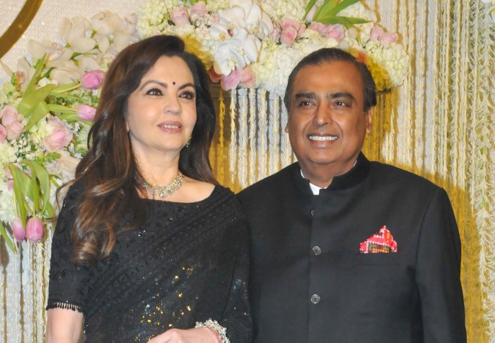 The Weekend Leader - Mukesh Ambani's Reliance Empire: A Story of Success
