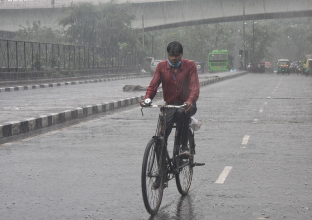 The Weekend Leader - Light rain forecast for Delhi