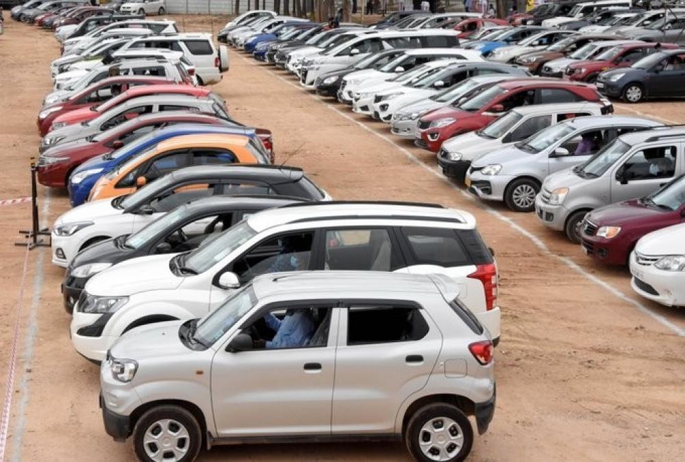 The Weekend Leader - Retail vehicle sales in Aug rose 14%, CV sales up 98%