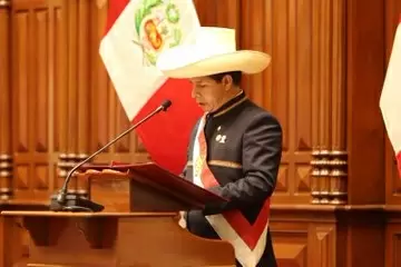 Peruvian President announces PM's resignation