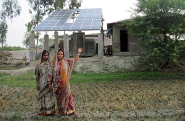 The Weekend Leader - A remote village in the Sunderbans gets solar power due to efforts of local women  | Culture | Satjeliya Island 