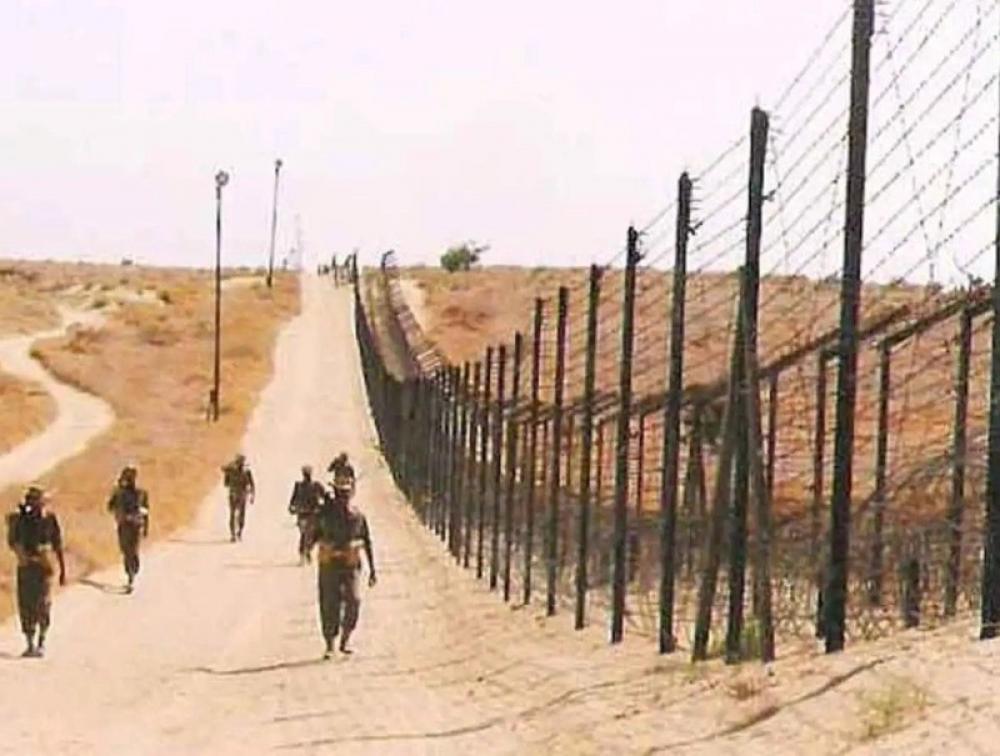 The Weekend Leader - High Alert Sounded In Rajasthan Border Districts, Leaves Of Govt Employees Cancelled