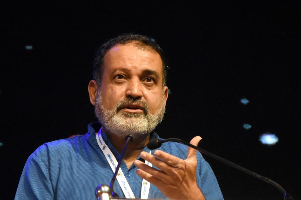 The Weekend Leader - Tukde-tukde article writer of Panchjanya is crazy: Mohandas Pai