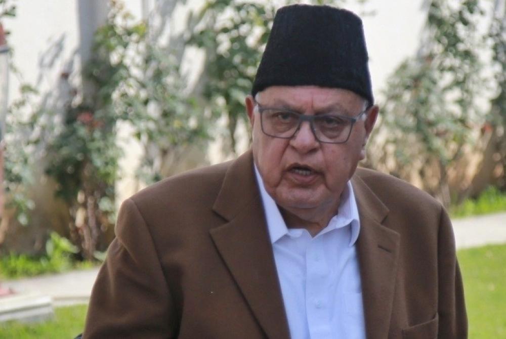 The Weekend Leader - Want to bring back Mahatma Gandhi's India: Dr Farooq Abdullah