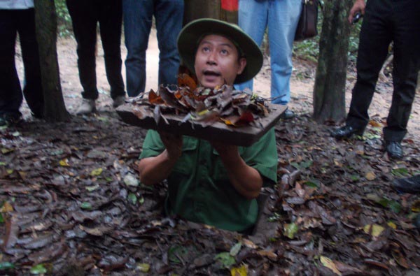 The Weekend Leader - Cu Chi Tunnels| Vietnamese Guerrillas 