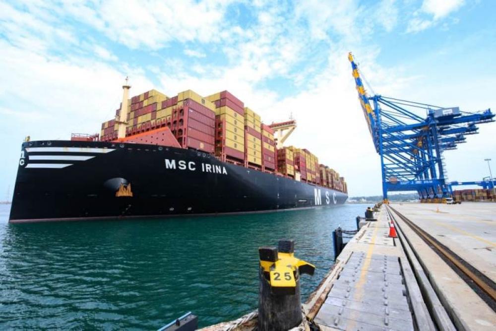 The Weekend Leader - This Ship Can Carry 24,000+ Containers — And It Just Docked at Vizhinjam