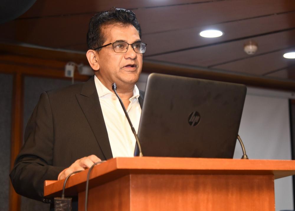 The Weekend Leader - Crisis an opportunity for transformation: Niti Aayog's Amitabh Kant at O.P. Jindal Global University Convocation