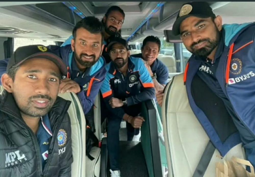 The Weekend Leader - Indian team departs for London for 2nd Test against England