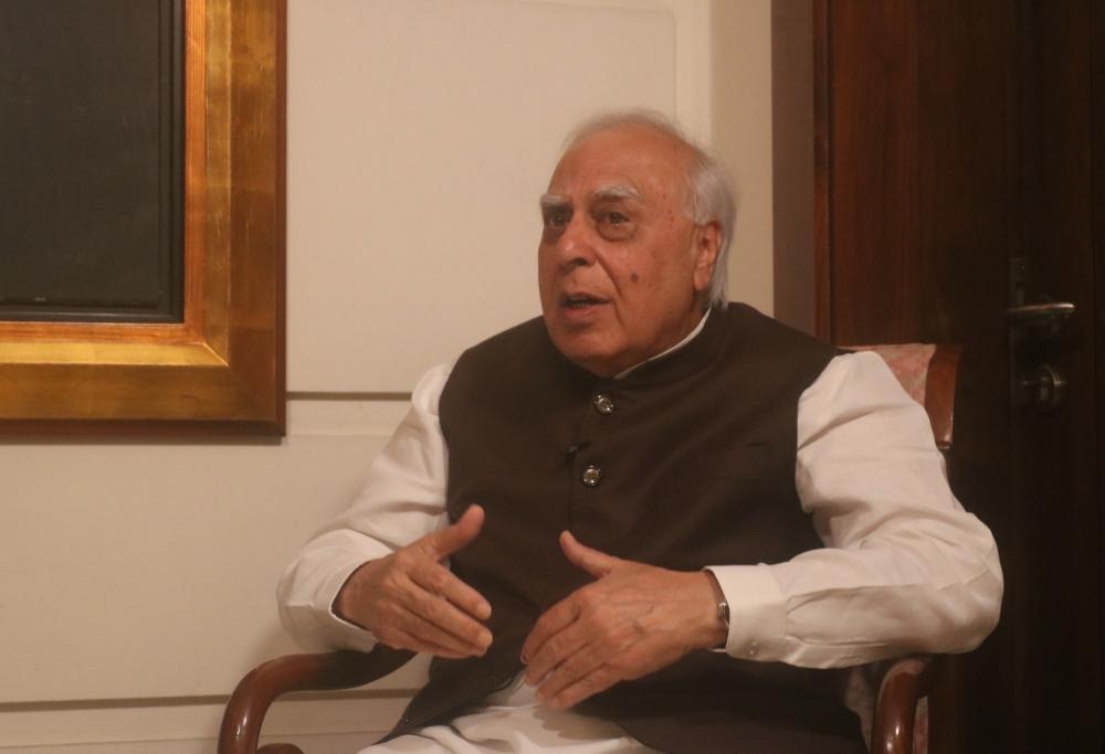 The Weekend Leader - If 'ideology' doesn't matter, changeover is easy: Sibal