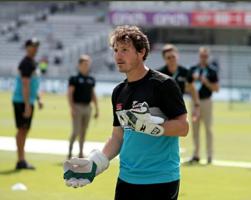 The Weekend Leader - NZ gloveman Watling out of penultimate career Test with sore back