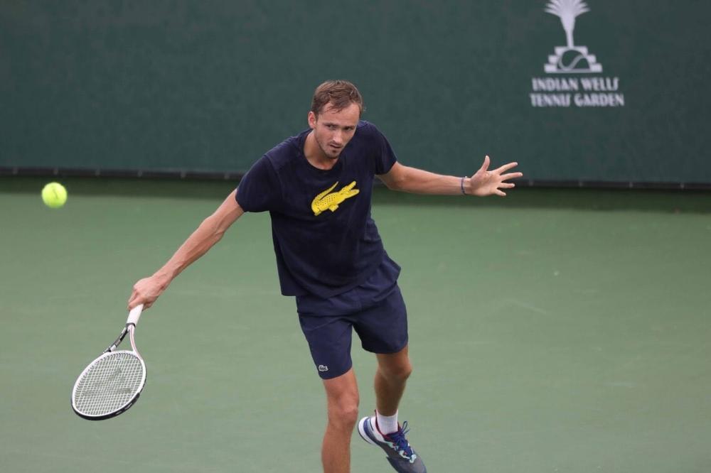 The Weekend Leader - Medvedev sails into third round with commanding win at Indian Wells