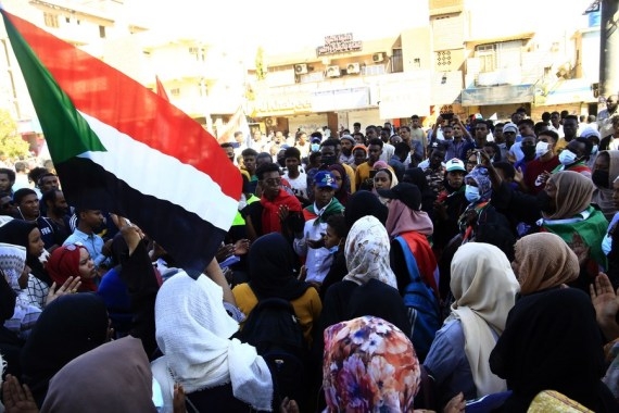 The Weekend Leader - 1 killed, 30 injured in Sudan's street protests