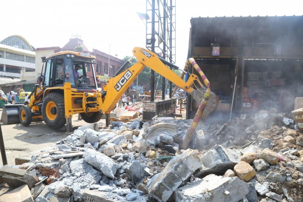 The Weekend Leader - Road network in illegal colony razed during demolition drive
