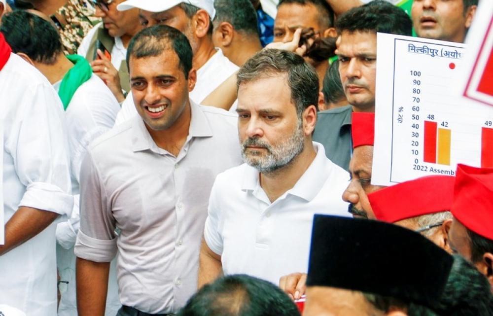The Weekend Leader - Rahul Gandhi, INDIA Bloc MPs Detained During March to Election Commission