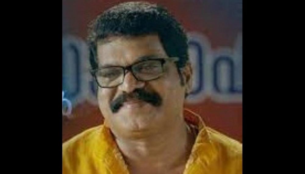 The Weekend Leader - Popular Kerala TV actor Ramesh Valiyasala found hanging