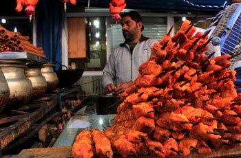 The Weekend Leader - An evening in Srinagar at Sher Khan's skewer shop 