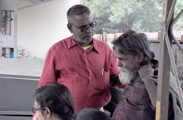 The Weekend Leader - Agal Foundation's S M Venkatesh  works for homeless people in Chennai