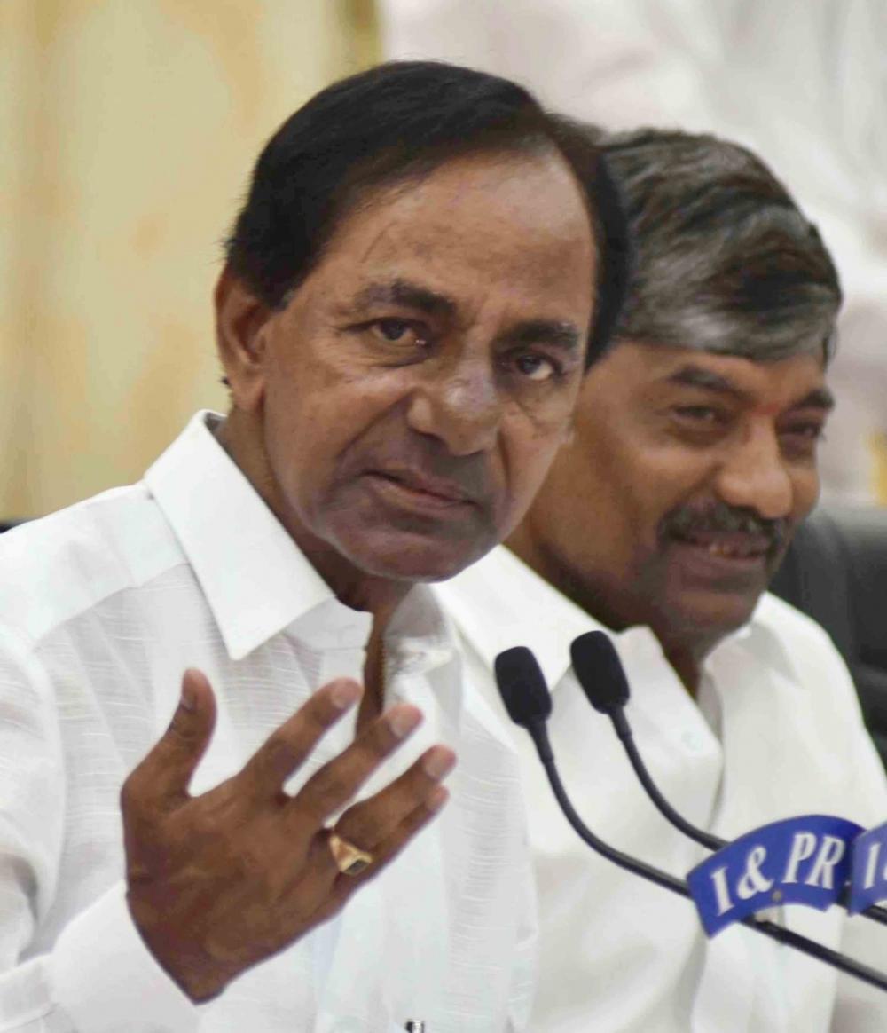 The Weekend Leader - KCR urges people to root out BJP govt at Centre