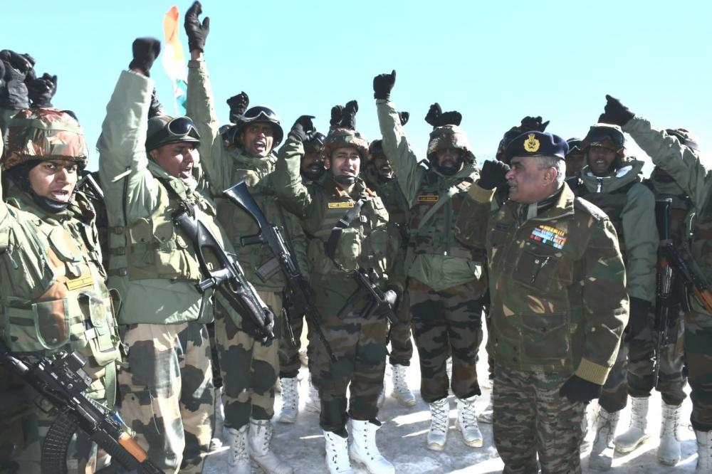 The Weekend Leader - Chinese PLA increasing troops near LAC, India maintaining adequate force: Army Chief