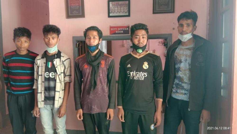 The Weekend Leader - 5 Myanmar militants held with arms in Mizoram